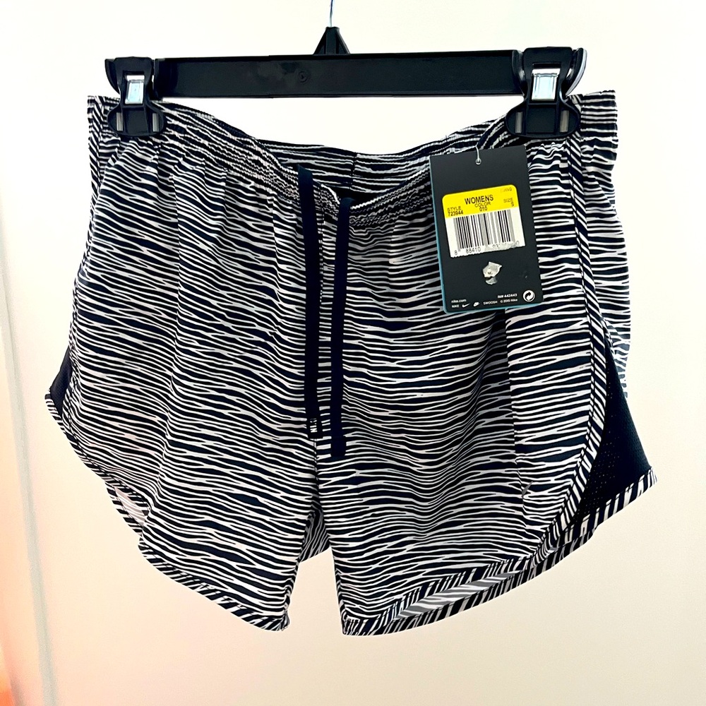 NWT brand new Nike dri-fit athletic shorts. Size small